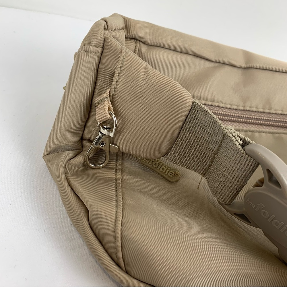 NWOT The Foldie Crossbody Travel Bag Taupe Beige RFID Safe Cut-Proof Strap - Picture 8 of 11